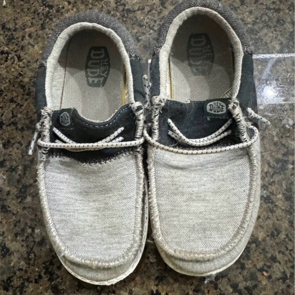 Hey Dude Men's Black and Gray Loafers